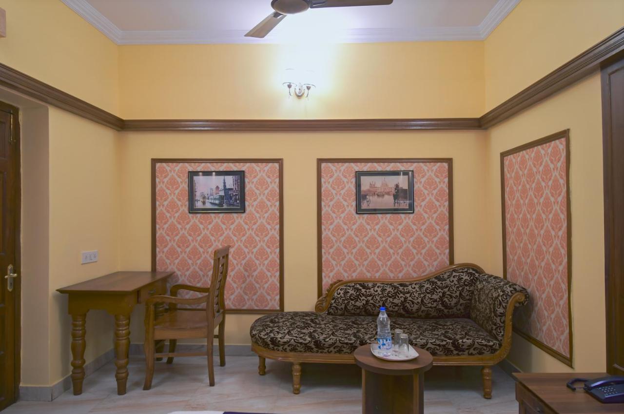 Hotel Jingle Inn Calcutta Eksteriør billede